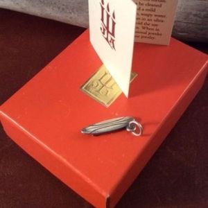 ⚠️LOOKING FOR⚠️